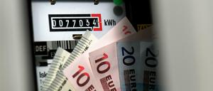 Der Netzbetreiber erhöht die Stromkosten um durchschnittlich knapp acht Prozent.