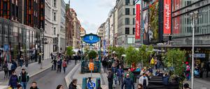 Die autofreie Friedrichstraße hat für die Galeries Lafayette einiges verändert.