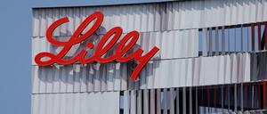Sicherheitsbedenken. Der US-Pharmakonzern Eli Lilly hat klinische Versuche mit Antikörper-Cocktails abgebrochen.