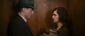 Auch in der dritten Staffel von "Babylon Berlin" kommt Kommissar Geron Rath (Volker Bruch) nicht ohne die Hilfe der angehenden Kriminalassistentin Charlotte Ritter (Liv Lisa Fries) aus.