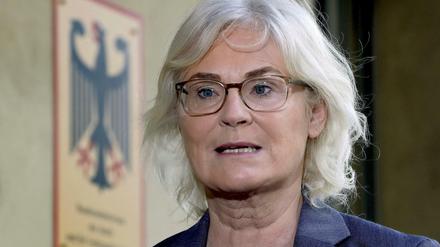 Steht wegen eines Referentenentwurfs, in dem fast ausschließlich das generische Femininum verwendet wird, in der Kritik: Christine Lambrecht