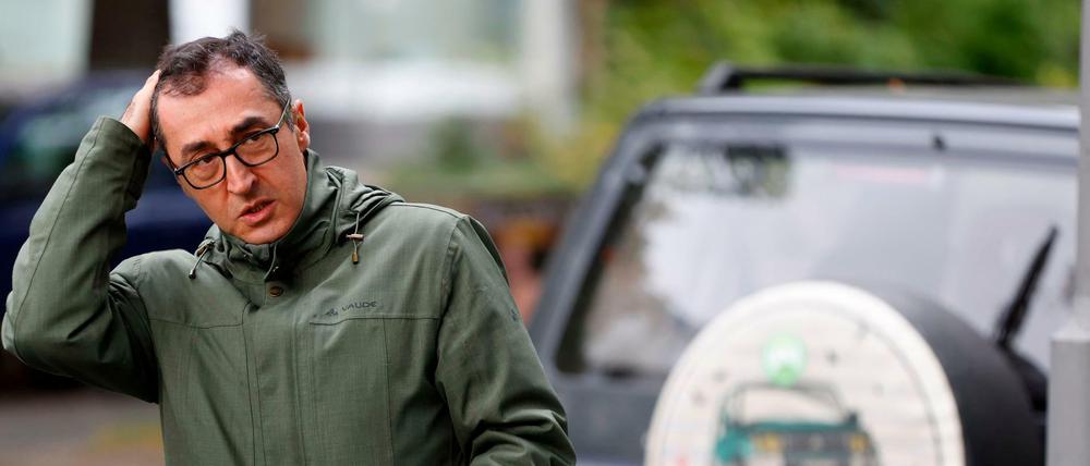 Der Grünen-Politiker Cem Özdemir sprach in diesem Zusammenhang von „staatlich subventioniertem Klimabetrug“.