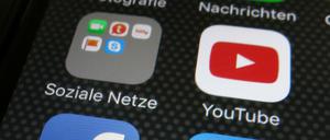 Die Plattformen beginnen, auf die Inhalte zu schauen.