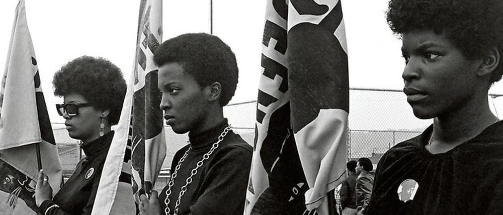 Neues Selbstbewusstsein: Frauen spielen bei der Black-Panthers-Bewegung eine wichtige Rolle. 