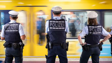 Einsatz gegen Maskenverweigerer im September in Stuttgart. 