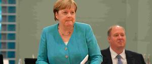 Bundeskanzlerin Angela Merkel und Kanzleramtschef Helge Braun (beide CDU).