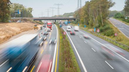 Auf der A 10 gibt es an den kommenden beiden Wochenenden eine Vollsperrung.