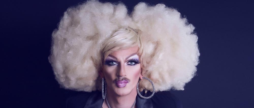 Gloria Viagra ist eine der bekanntesten Drag Queens in Deutschland.