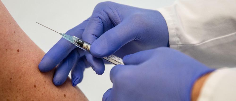 Verschiedene Impfstoffe gegen das Coronavirus Sars-CoV-2 werden bereits in klinischen Studien getestet.