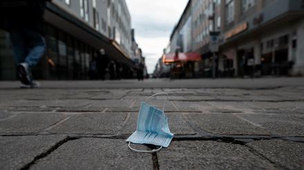Masken statt Passanten: Viele Innenstädte leiden unter der Pandemie.