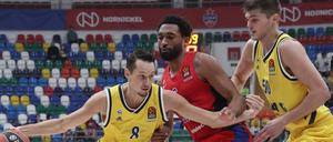 Verhängnisvolle Reise. Nach dem Auswärtsspiel bei ZSKA Moskau wurden mehrere Alba-Spieler positiv auf das Coronavirus getestet.