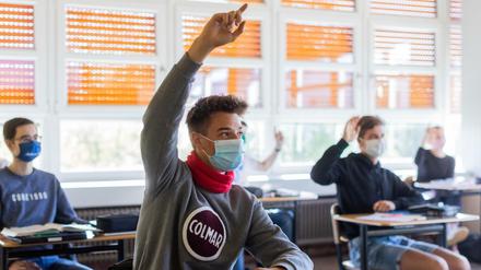 "Mehr Abstand" lautete die Devise schon nach dem Lockdown im Frühsommer (Archivbild).