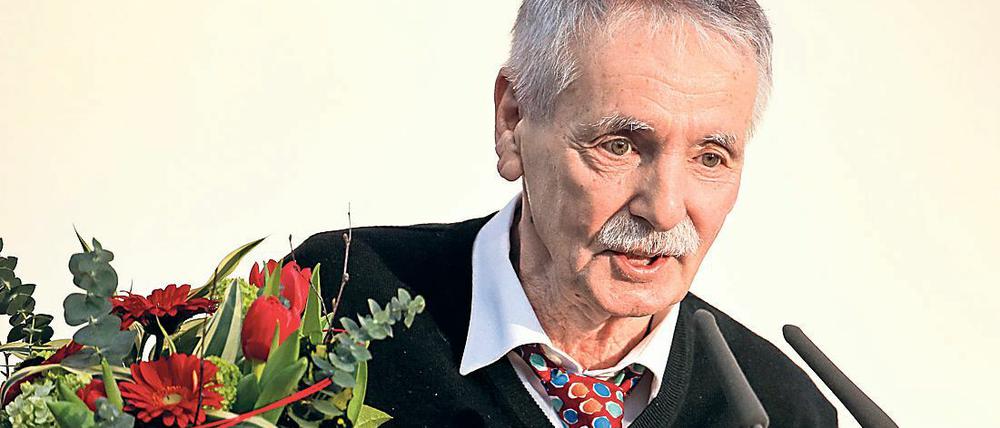 Guntram Vesper wurde 2016 für seinen Roman "Frohburg" mit dem Preis der Leipziger Buchmesse ausgezeichnet. 
