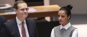 Berlins Regierender Bürgermeister Michael Müller (SPD) und Staatssekretärin Sawsan Chebli (Archivbild).