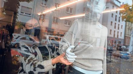 Der Handel muss strengere Auflagen erfüllen und hofft auf Unterstützung.