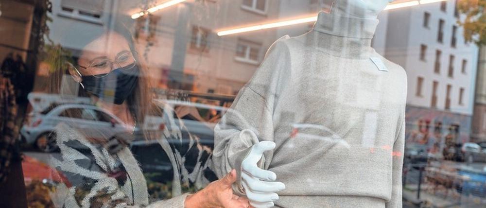 Der Handel muss strengere Auflagen erfüllen und hofft auf Unterstützung.