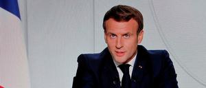 FIn einer TV-Ansprache machte Frankreichs Präsident Macron Macron deutlich, dass die Lage dramatisch ist. „Wir werden von der Beschleunigung der Epidemie überrollt“, sagte er.