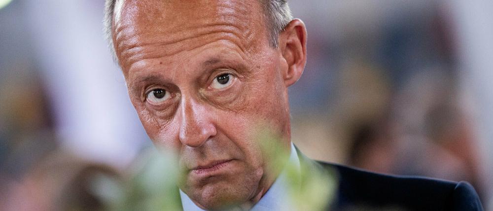 Friedrich Merz ist einer der drei Kandidaten für den CDU-Vorsitz - und fühlt sich ungerecht behandelt.