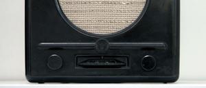 Ein sogenannter "Volksempfänger" aus der Zeit des Nationalsozialismus.