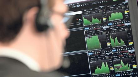 Online-Trading solle für Privatpersonen „so günstig und übersichtlich wie nie zuvor“ werden, verspricht die Plattform Smartbroker – und verbündet sich mit einem umstrittenen Magazin. 