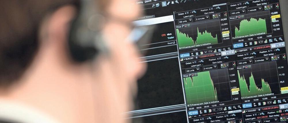 Online-Trading solle für Privatpersonen „so günstig und übersichtlich wie nie zuvor“ werden, verspricht die Plattform Smartbroker – und verbündet sich mit einem umstrittenen Magazin. 