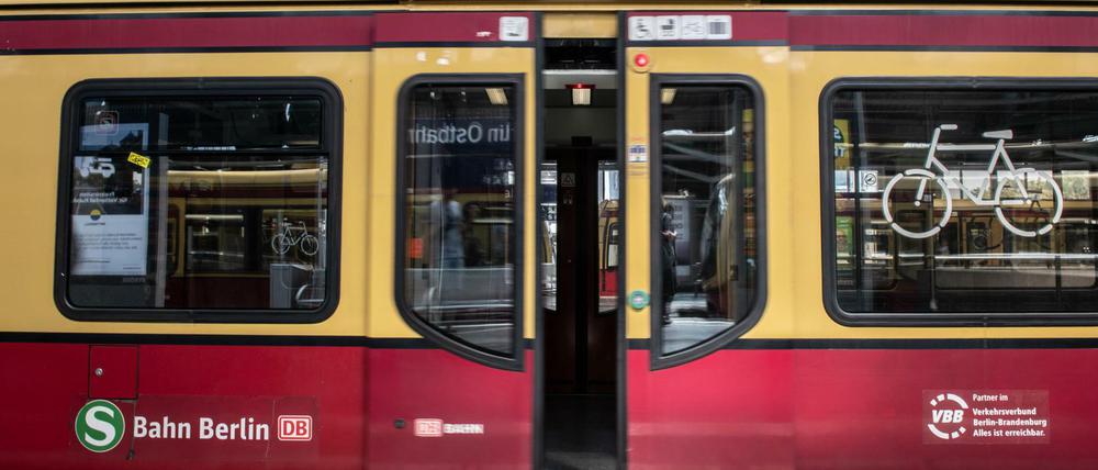 Zurückbleiben, bitte. Und Umfahren wird auch empfohlen.