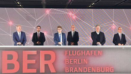 Der "modernste Flughafen" Europas wurde endlich eröffnet.