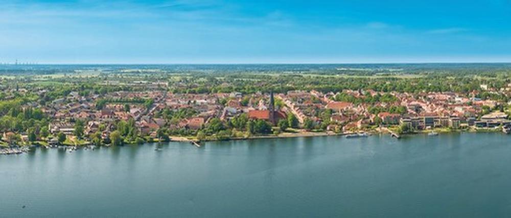Alles auf Grün. Zwischen Ruppiner See und Stadtmauer soll ein neues Stadtviertel entstehen. Die Satzung für den entsprechenden Bebauungsplan wurde Mitte des Jahres beschlossen. An die 250 Wohnungen sollen im Bereich des Seetorviertels gebaut werden.