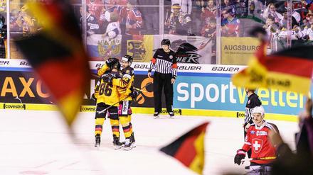 Vor einem Jahr war die Eishockey-Welt in Krefeld noch in Ordnung.