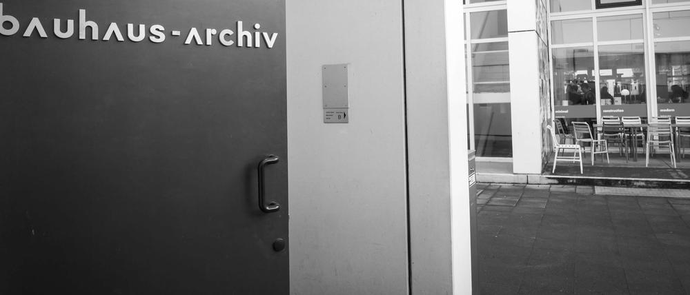 Eingang zum Bauhaus-Archiv in Berlin.