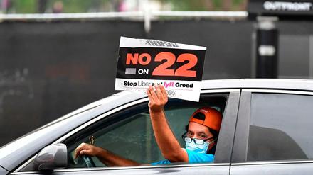 Fahrer protestierten gegen "Proposition 22", weil auch sie festangestellt werden wollen.