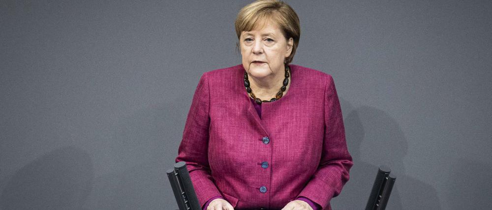 Angela Merkel bei ihrer Regierungserklärung zur Politik der Bundesregierung in der Corona-Pandemie. 