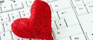 Partnersuche im Internet: Die Verträge sind wenig romantisch.