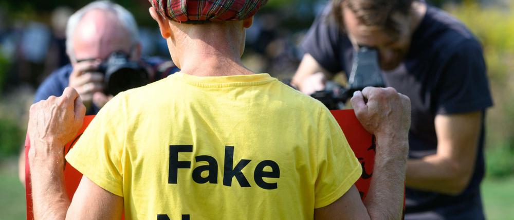 Kundgebung gegen die staatlichen Corona-Regeln Mitte September im hessischen Wiesbaden.