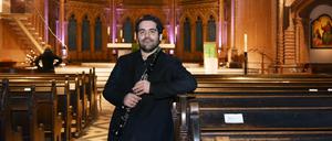 Ein Ort für Musik. In der Apostel-Paulus-Kirche in Schöneberg spielen Nur Ben Shalom und sein Ensemble jüdische Melodien.