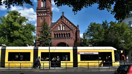 In einigen Kiezen in östlichen Berliner Bezirken ist die Tram das wichtigste Verkehrsmittel.
