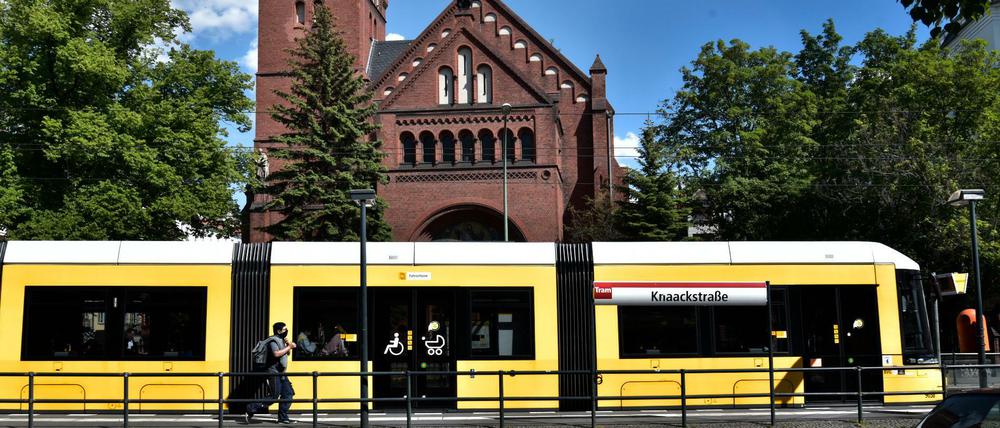 In einigen Kiezen in östlichen Berliner Bezirken ist die Tram das wichtigste Verkehrsmittel.