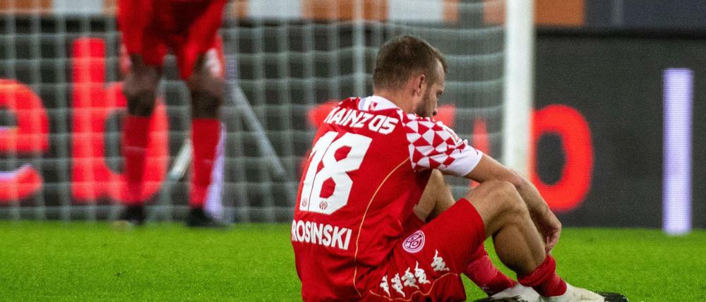 Daniel Brosinski ist mit Mainz immer noch punktlos.