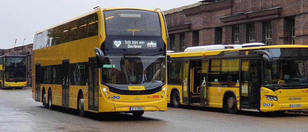 Der "Neue" bei der Vorstellung bei der BVG. Bald soll er auf der 100er-Linie fahren. 