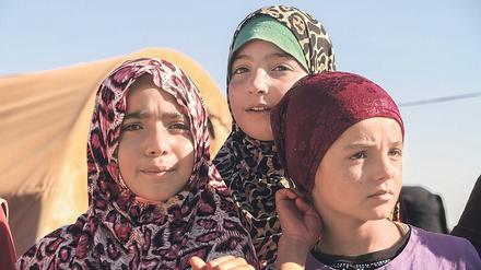 Folter-Proteste. Junge Syrerinnen demonstrieren gegen das Regime.