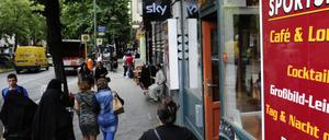 Cafés auf der Sonnenallee. 