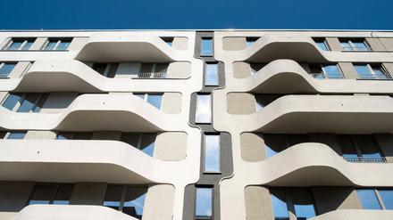 12,25 bis 14 Euro je Quadratmeter Miete kosten Neubau-Wohnungen in Berlin.