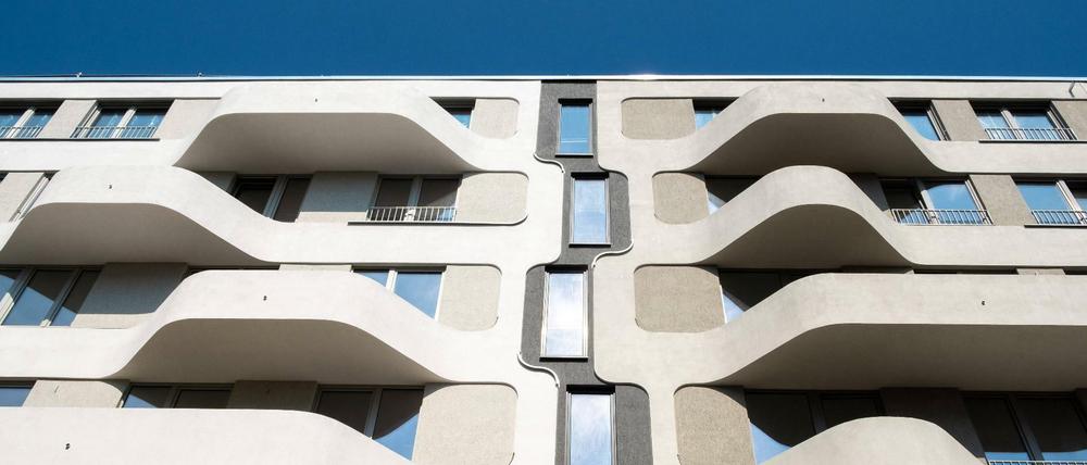 12,25 bis 14 Euro je Quadratmeter Miete kosten Neubau-Wohnungen in Berlin.