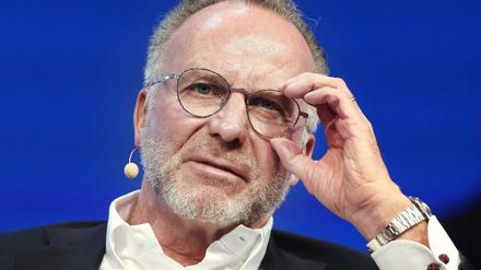 Wir müssen reden. Bayerns Vorstandchef Karl-Heinz Rummenigge hat die Kollegen aus der Bundesliga zum Gespräch gebeten.