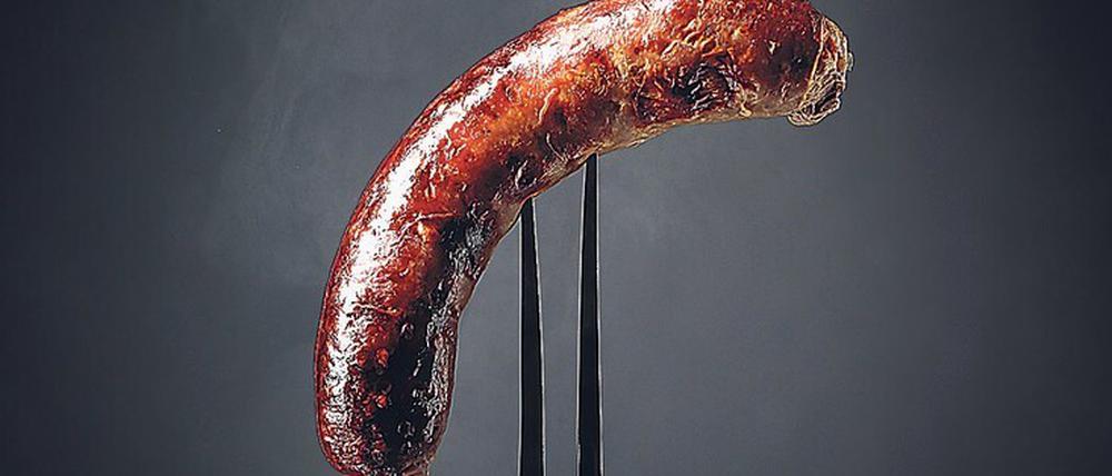 In der Grillsaison müsse so viel produziert werden, dass es ohne Leiharbeiter nicht möglich sei, argumentieren Union und Unternehmen.