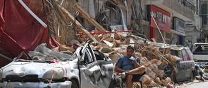 Telefonat in Trümmern: Straßenszene aus Beirut.