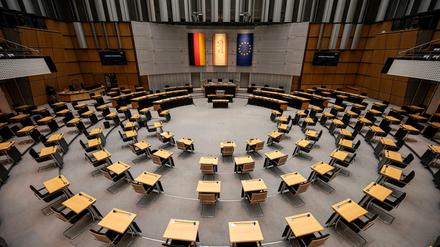Aus dem Dreikampf um das Abgeordnetenhaus ist in Charlottenburg-Wilmersdorf nun ein Duell geworden - zwischen zwei Männern.