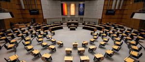 Aus dem Dreikampf um das Abgeordnetenhaus ist in Charlottenburg-Wilmersdorf nun ein Duell geworden - zwischen zwei Männern.