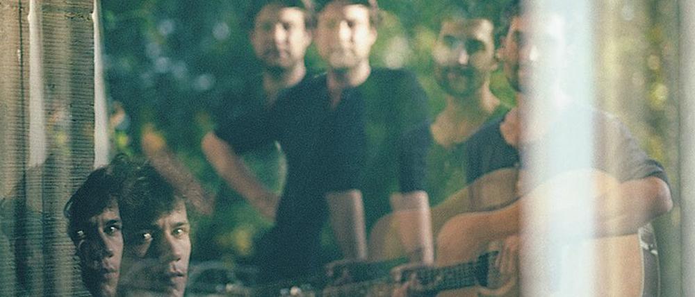 Konturenlos. AnnenMayKantereit besingt auf „12“ (Irrsinn/Universal) ein Jahr, das so verschwommen ist wie das Promofoto der Band.