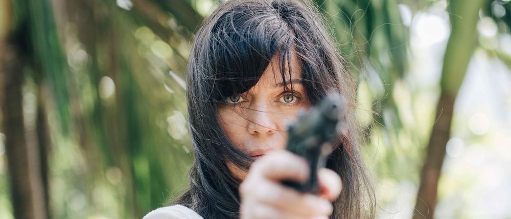 „They Were Ten“. Eve (Marianne Denicourt) fühlt sich bedroht und wehrt sich.